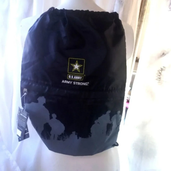 * W T D apparel bag. (Blue box #1 ) - Picture 1 of 2